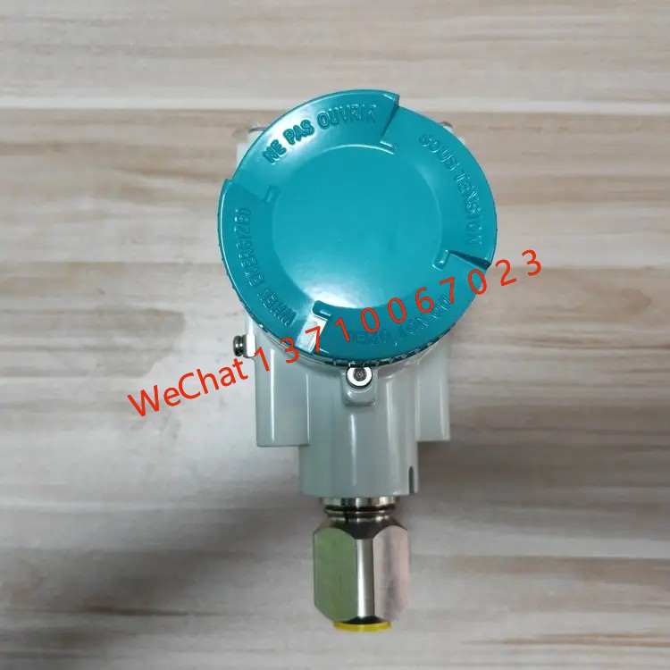 Echomax XPS-15 sensor 7ML1118-0CA30 measurement range 15m Siemens MAG 1100 Compa